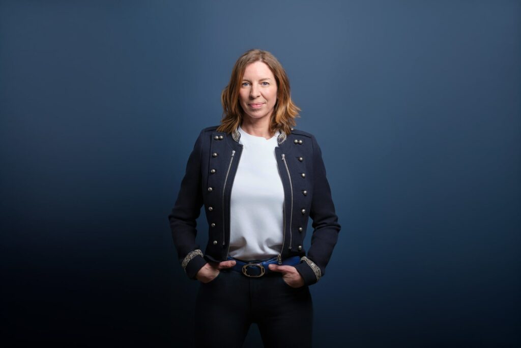 portrait corporate professionnel affiché sur site web PME
